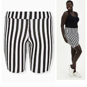 Torrid bike shorts